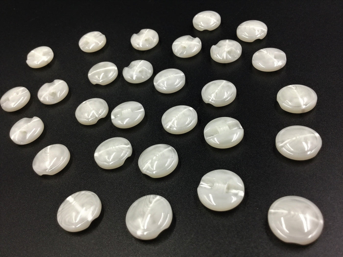 White Transparent Down-Hole Polyester Buttons