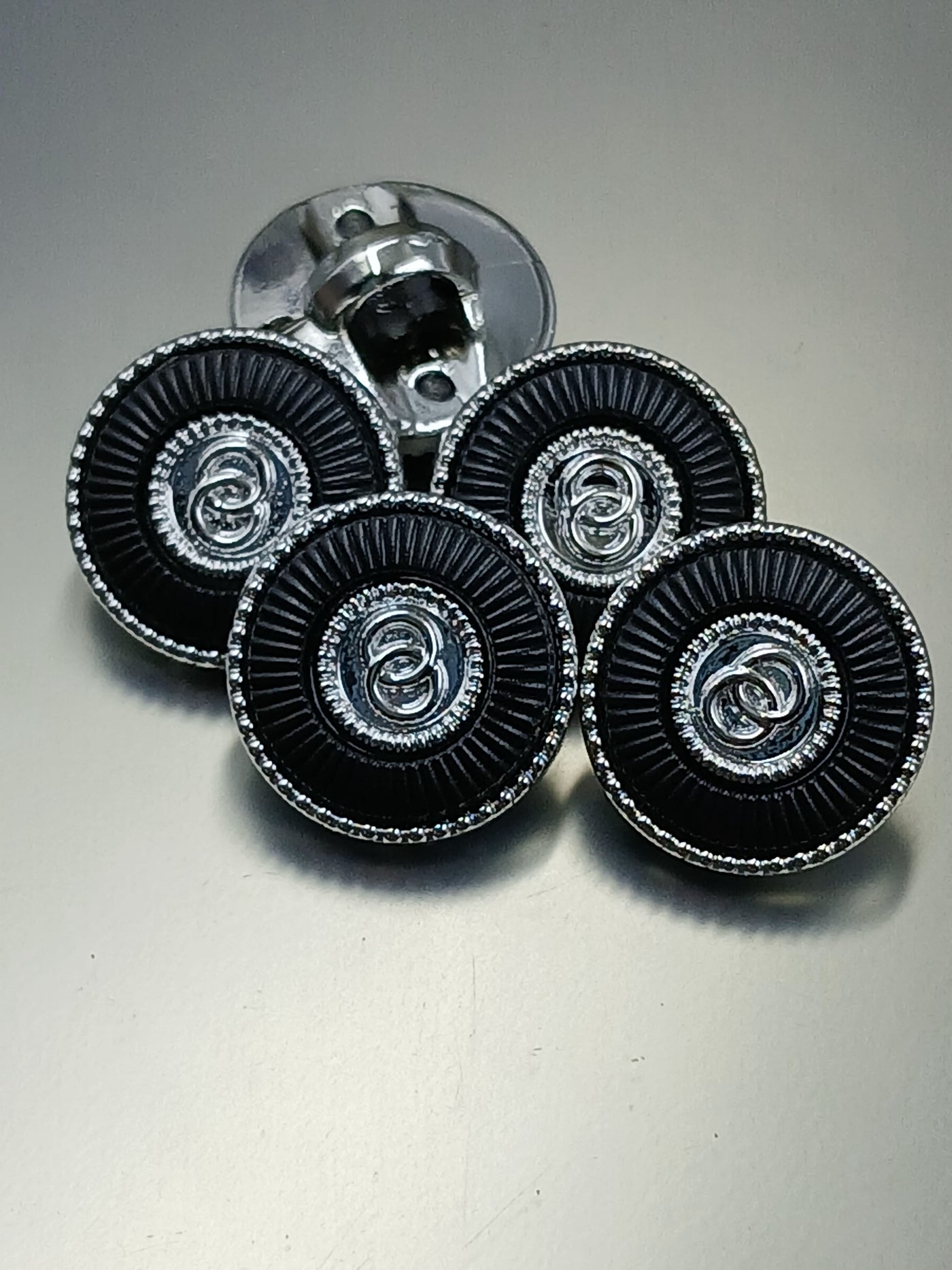 Black  Silver Circular 28L Down Hole Polyester Buttons