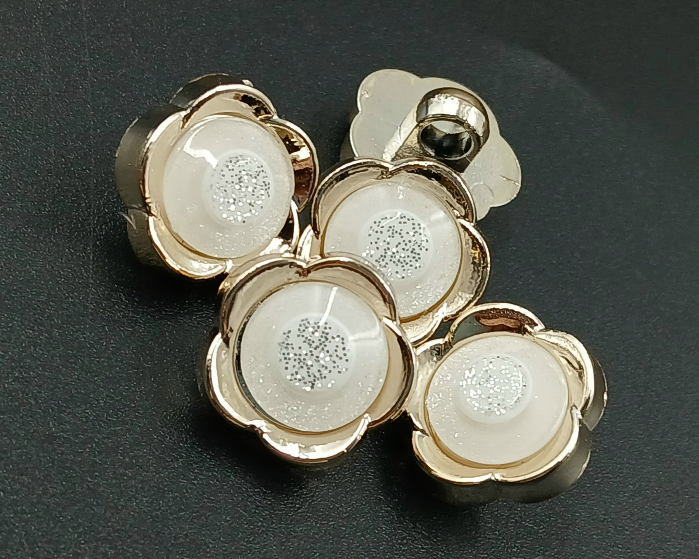 Golden & White Flower 24L Down Hole Polyester Buttons