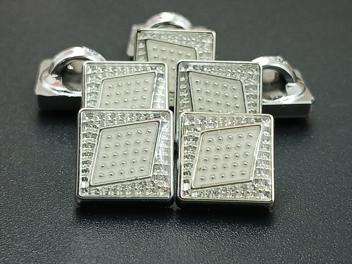 Silver Square 20L Downhole Polyester Buttons