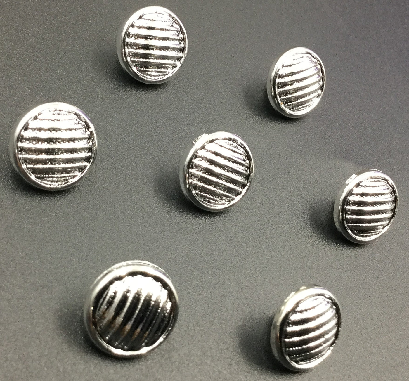 Silver Down Hole Polyester Button (Wholesale)