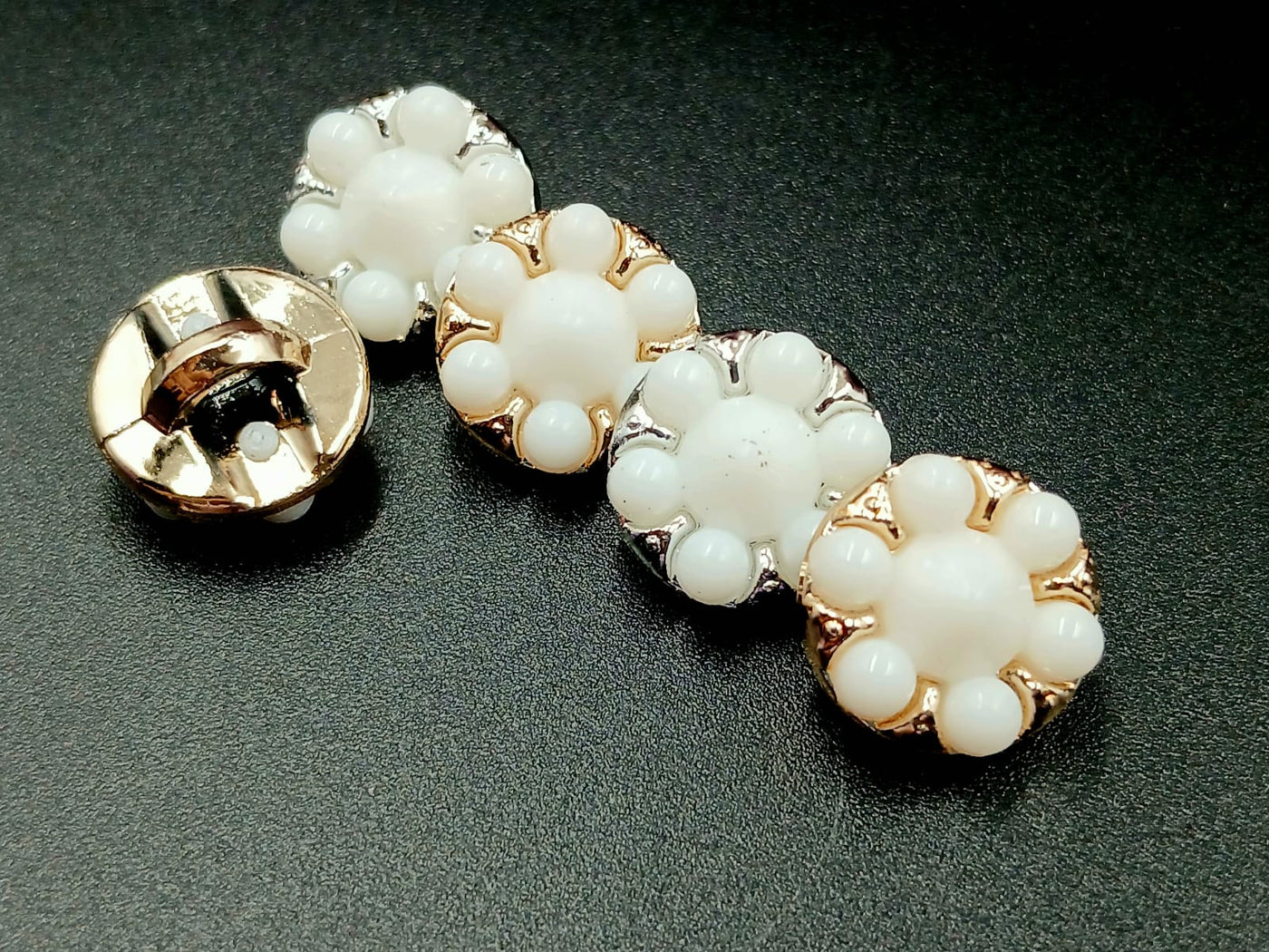 White & Golden Flower  Down Hole Polyester Buttons 20L