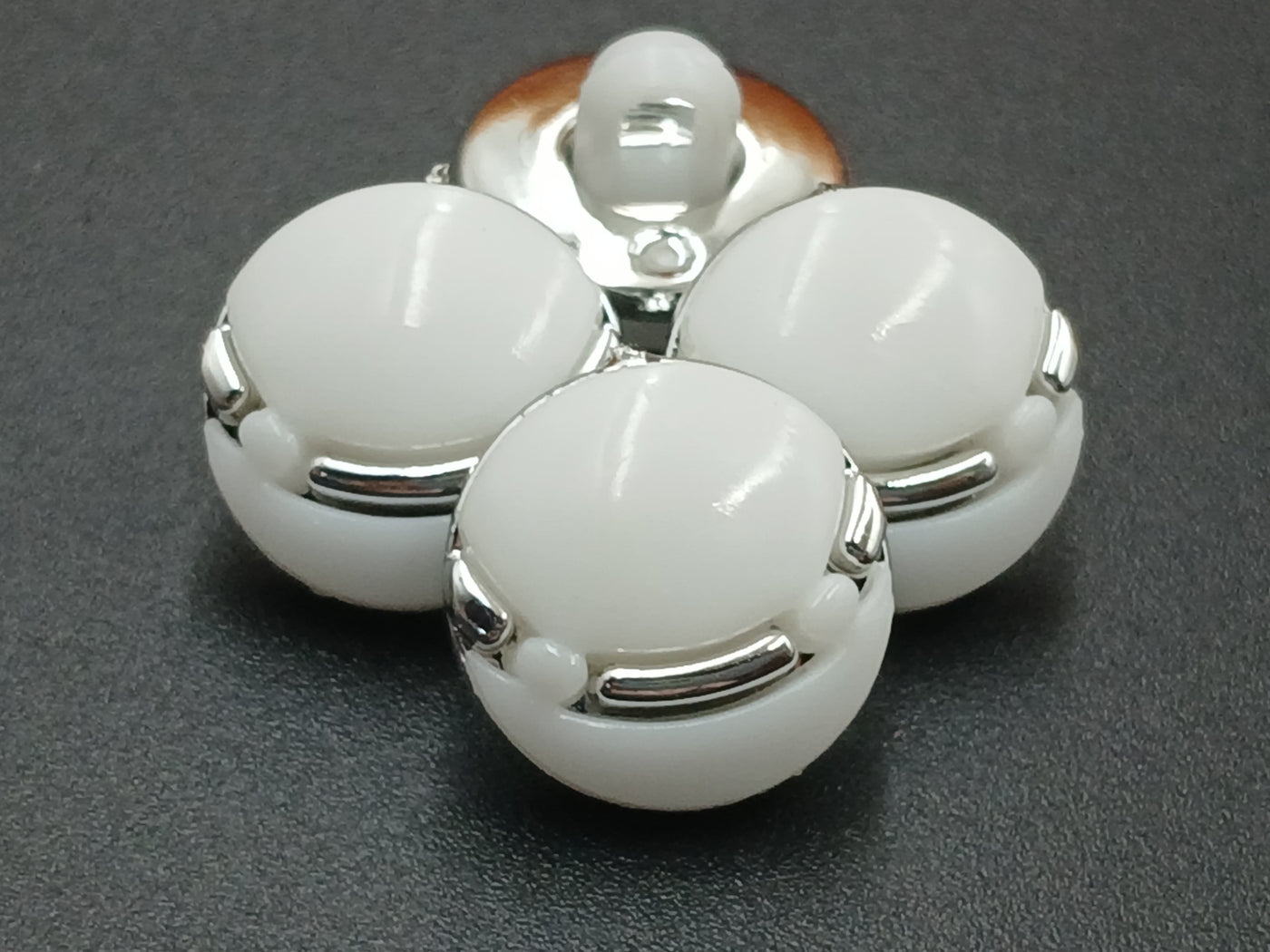 Silver colour 20l Downhole Plastic Buttons