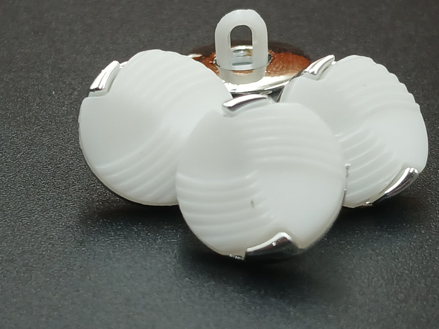 Silver colour 20l Downhole Plastic Buttons