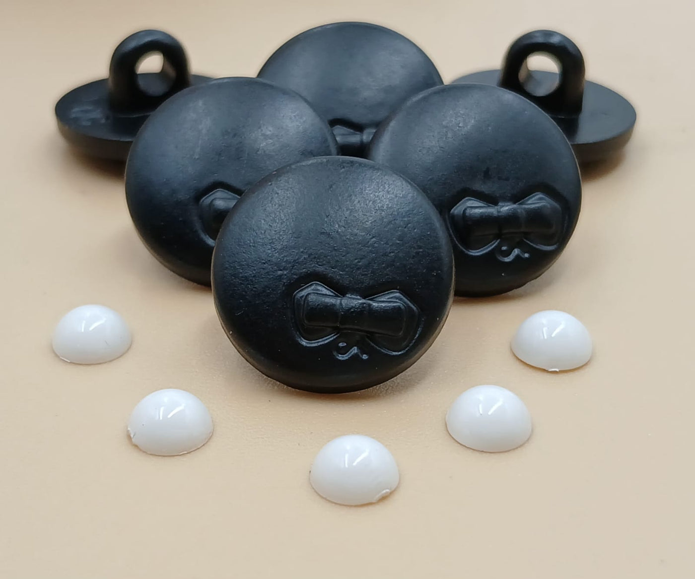 Black Circular 28L Downhole Polyester Buttons