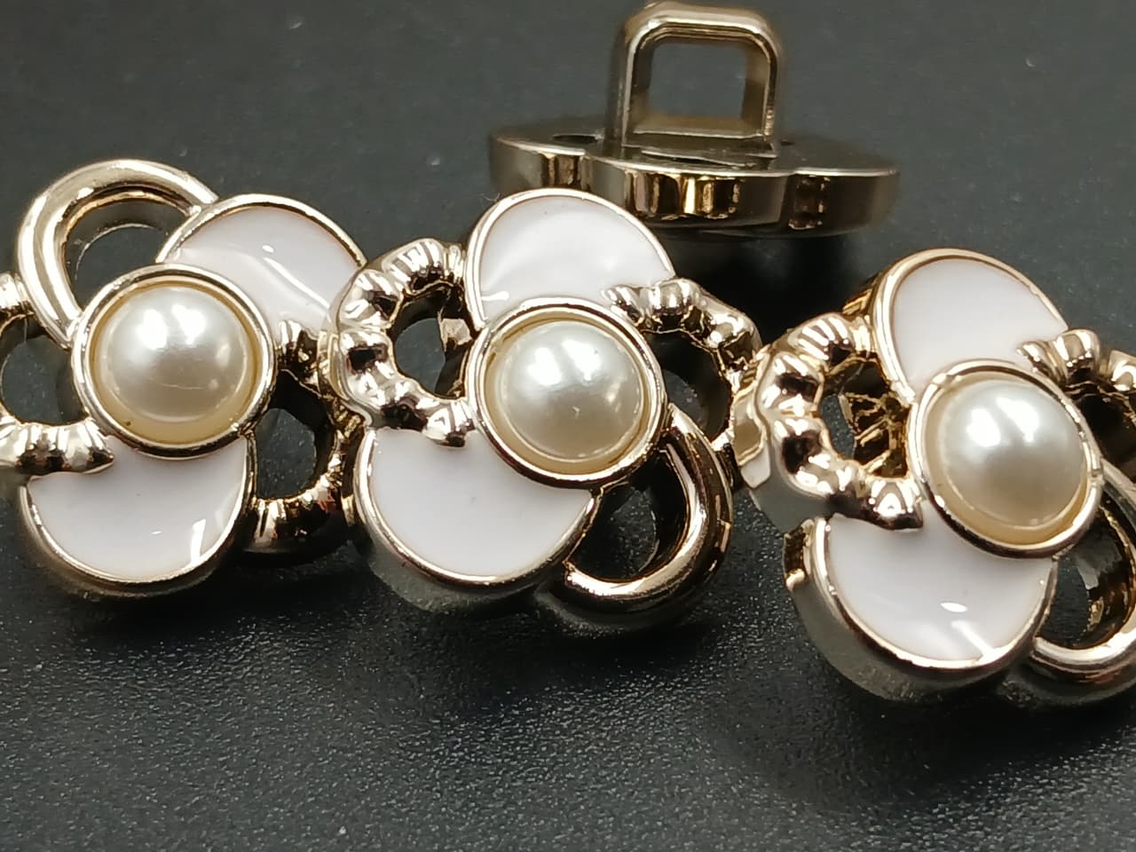 White With Golden Flower 24L Down Hole Polyester Buttons