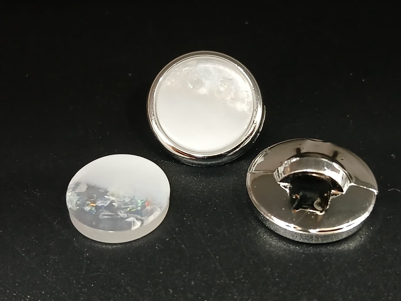 White With Silver Circular 24L Down Hole Polyester Buttons