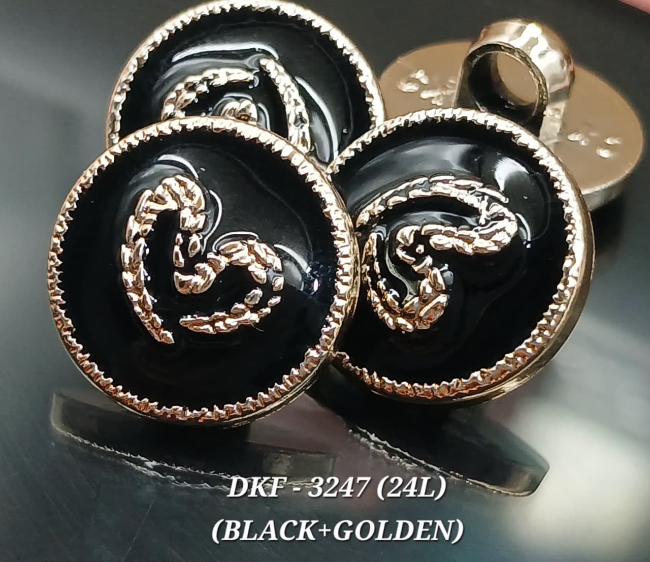 Black & Golden Round Shape 24L Downhole Polyester Buttons