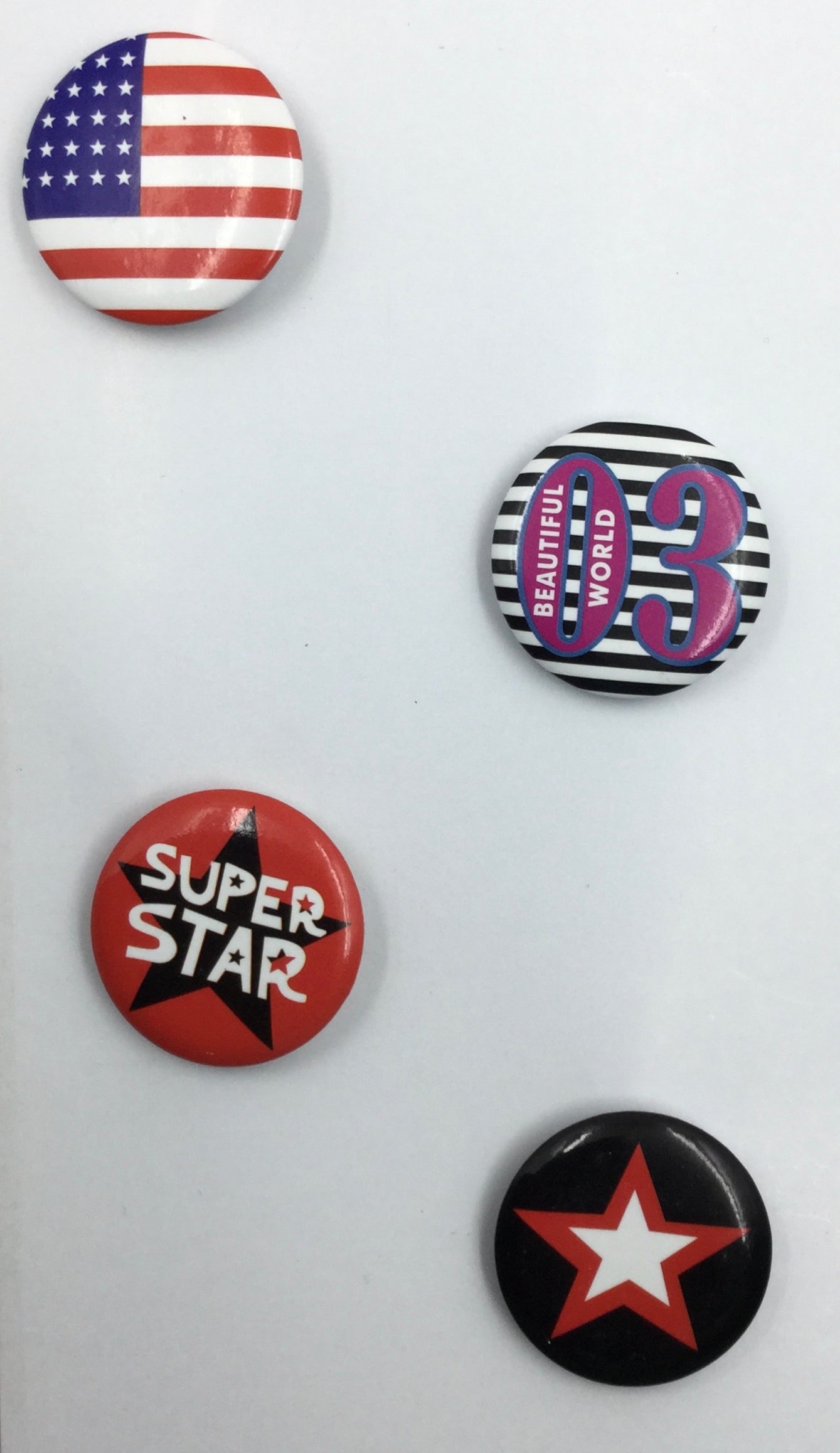 Multicolor Round Plastic Designer Badges