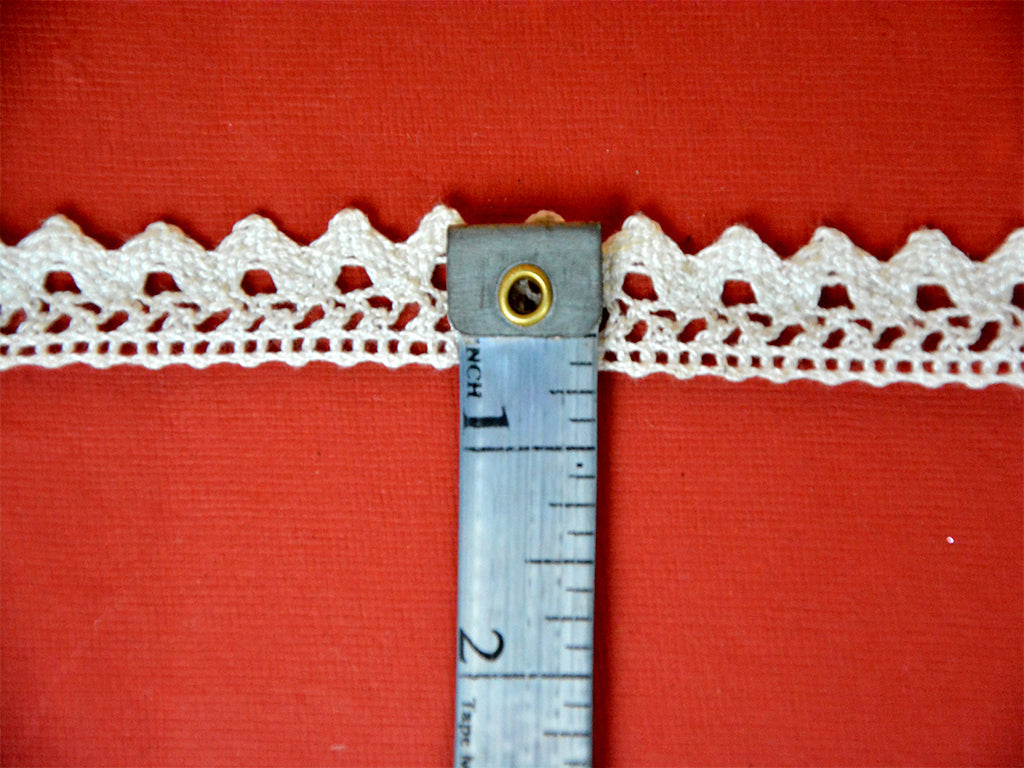 White Pattern L-53 Dyeable Cotton Crochet Lace