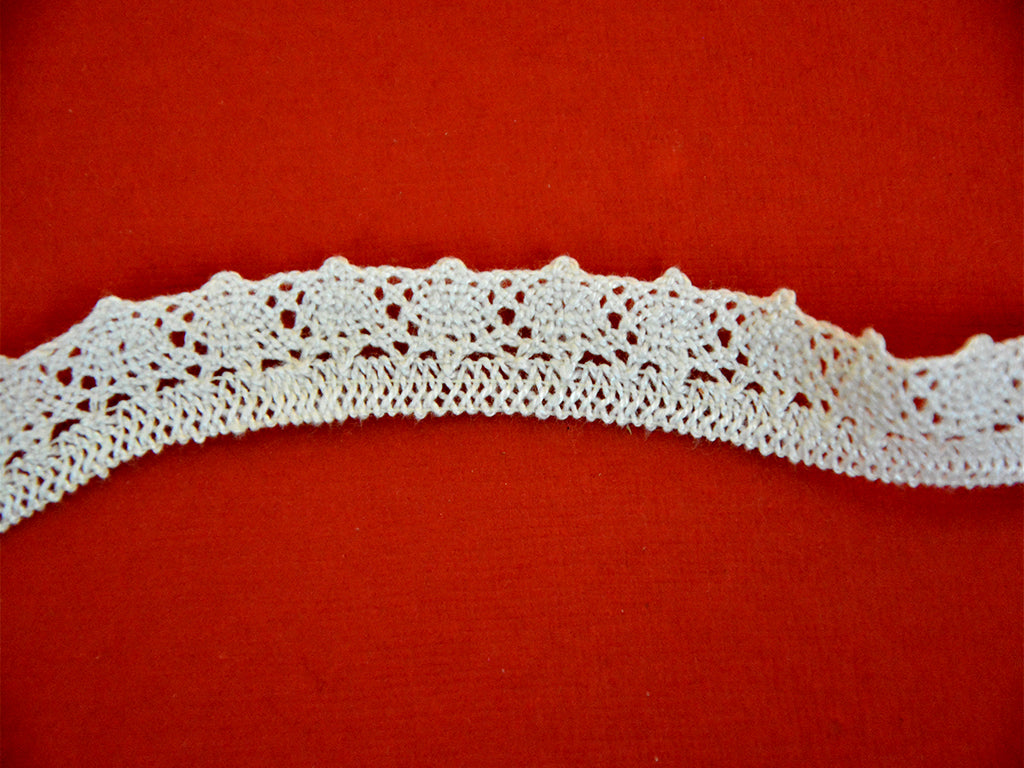 Off White Pattern L-54 Dyeable Cotton Crochet Lace