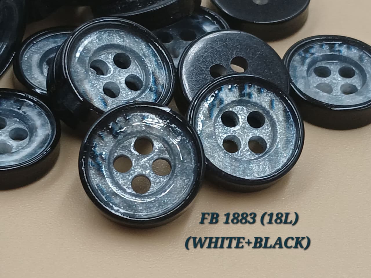 White And Black Circular 18L Four Hole Polyester Buttons
