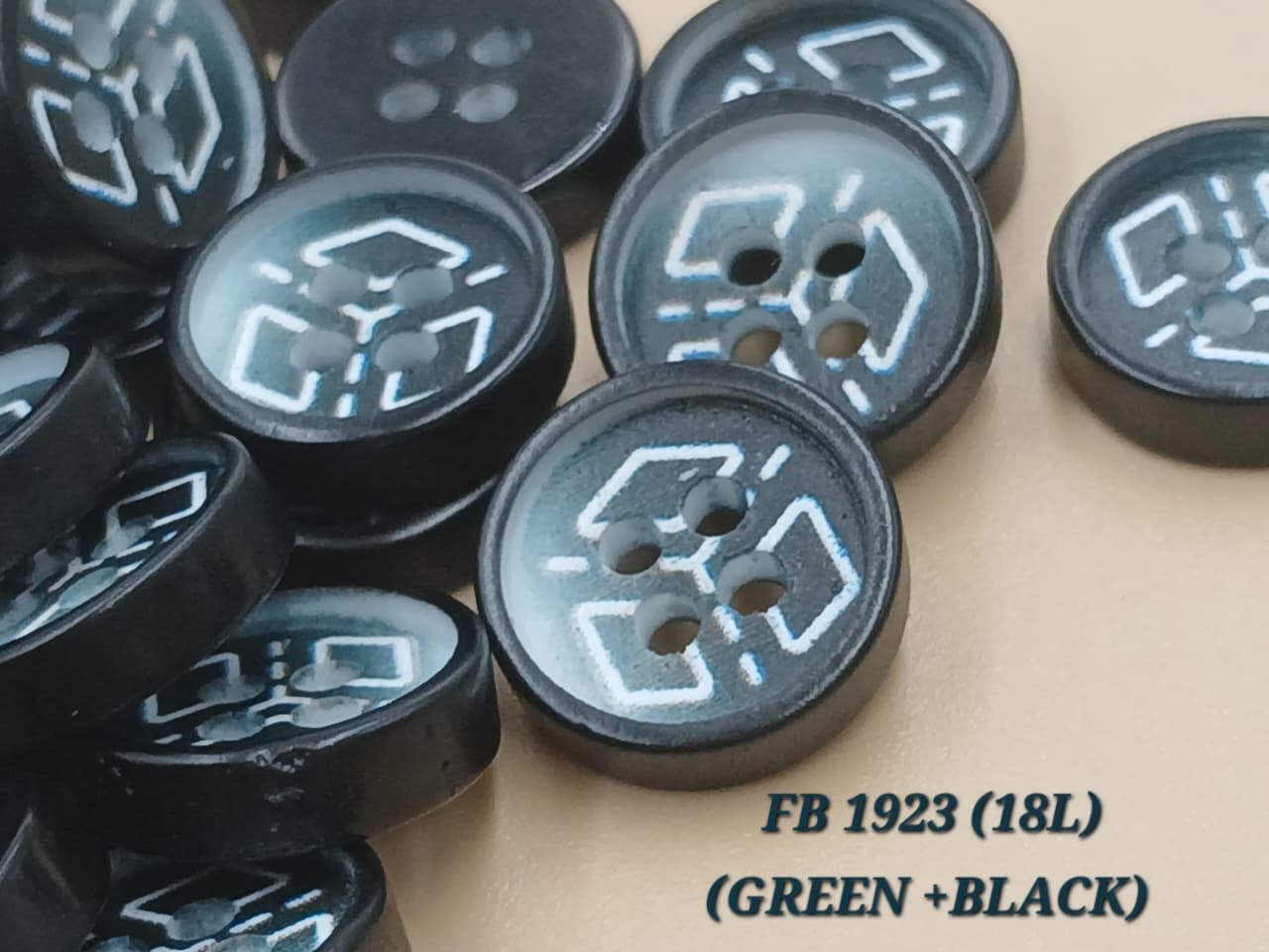 Green And Black Circular 18L Four Hole Polyster Buttons