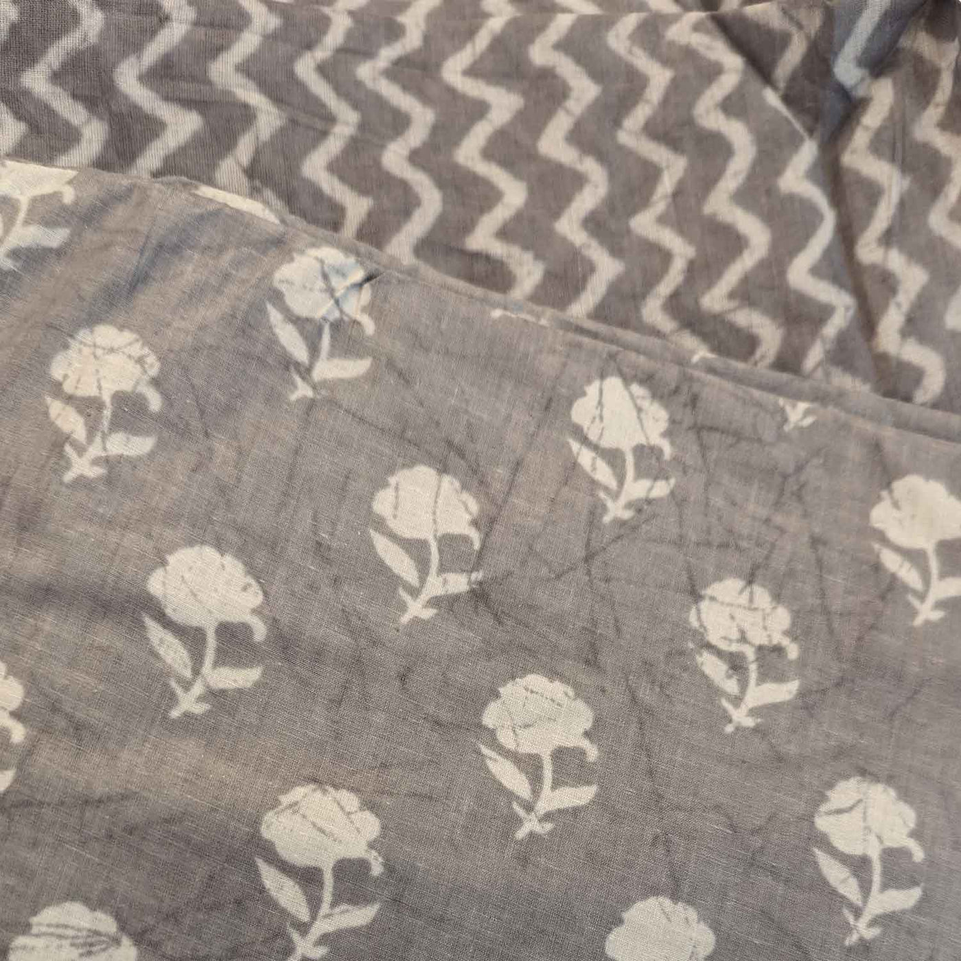 Gray Motifs / Chevron Cotton Fabric Combo