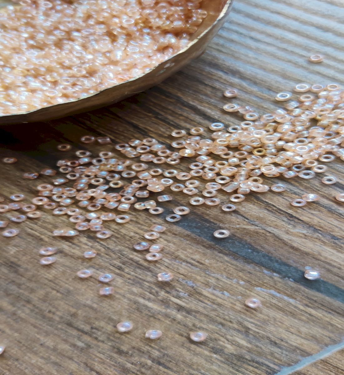 Peach Round Rocailles Seed Beads