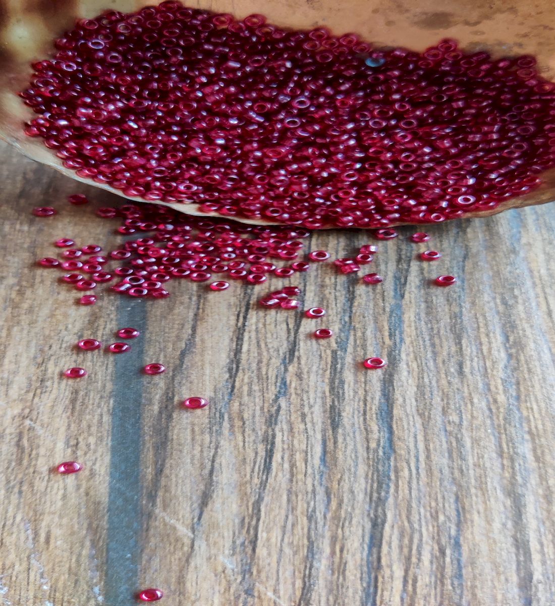 Maroon Round Rocailles Seed Beads