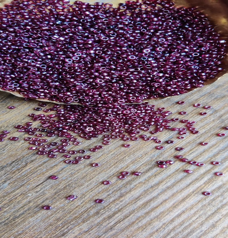 Wine Round Rocailles Seed Beads