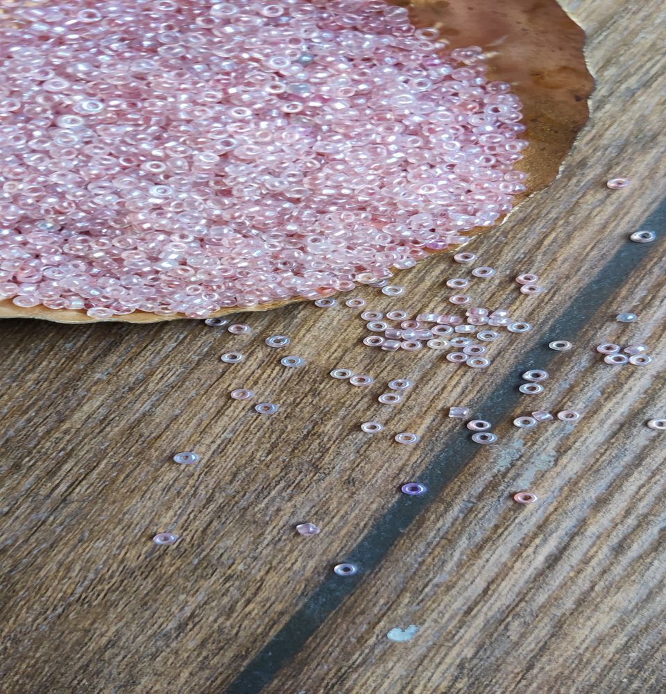 Light Pink Round Rocailles Seed Beads