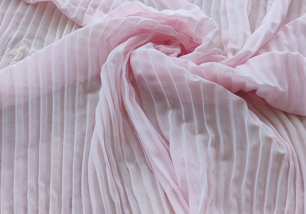 Precut Of 1.3 Meters Of Light Pink Stripes Pleated Georgette Fabric