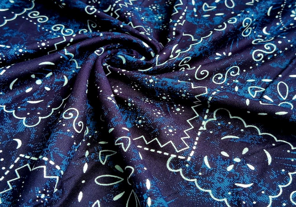 Precut Of 0.3 Meters Of Blue Floral Printed Rayon Fabric