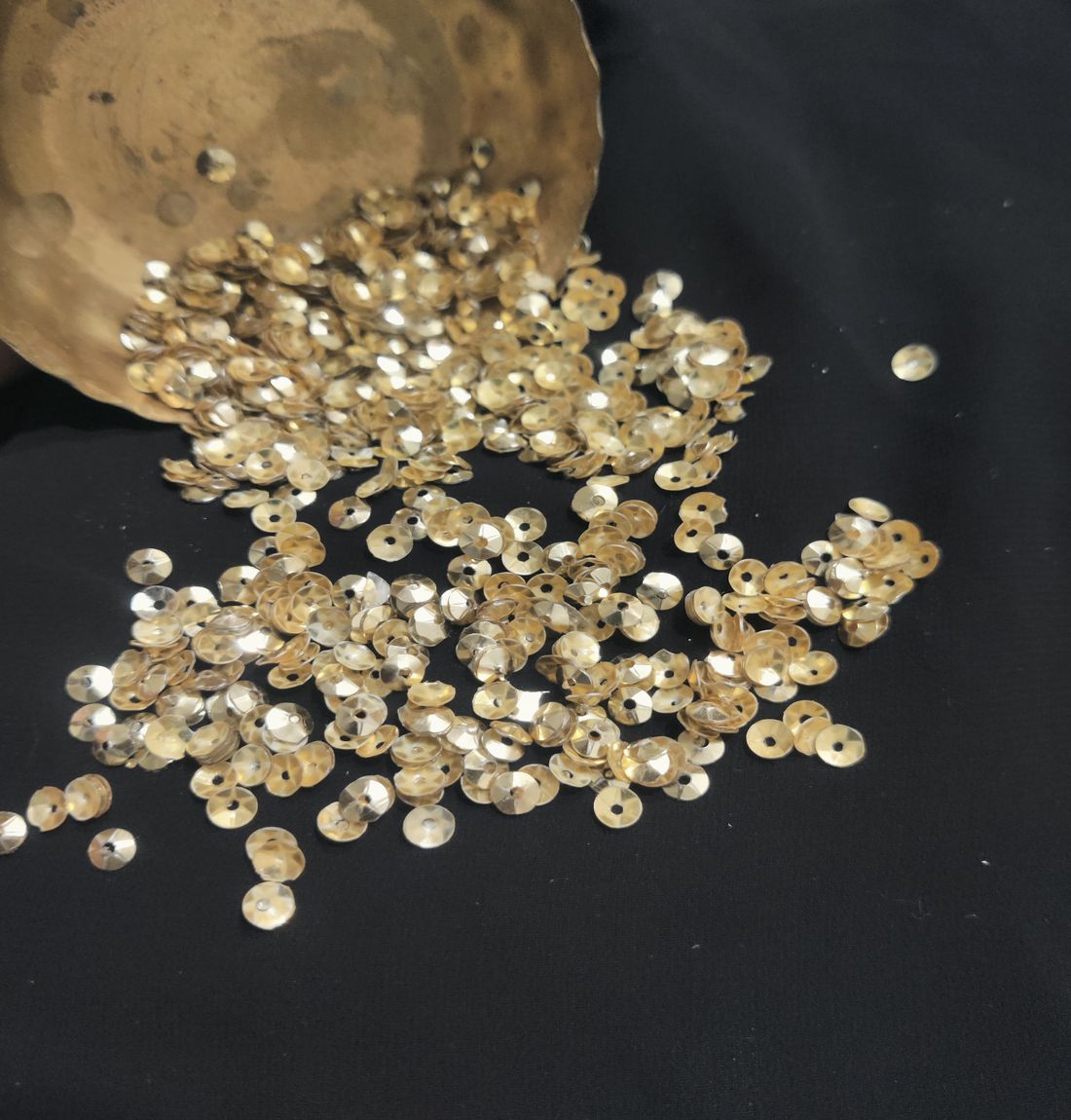 Golden Round Edge Cut Plastic Sequins