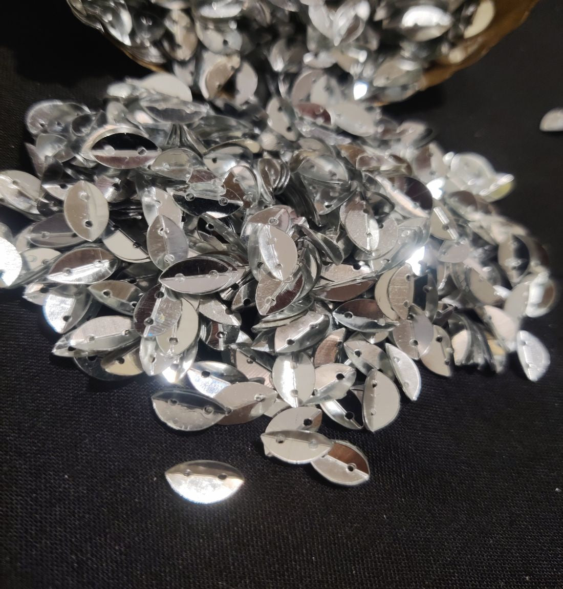 Silver 2 Hole Leaf Sequins