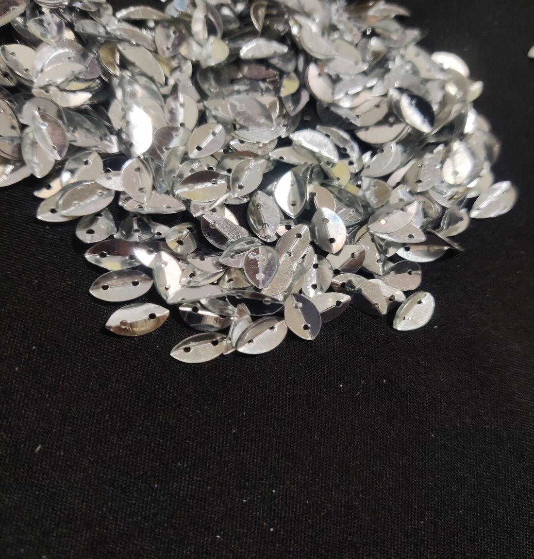 Silver 2 Hole Leaf Sequins