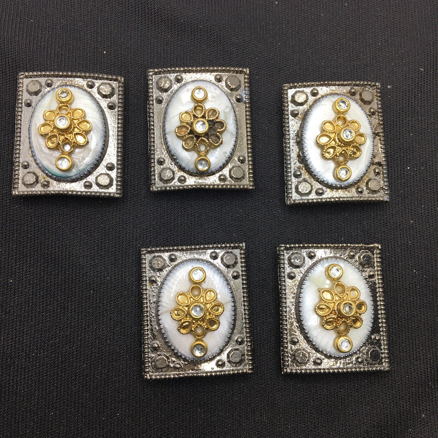Silver Rectangular Handrafted Show Buttons