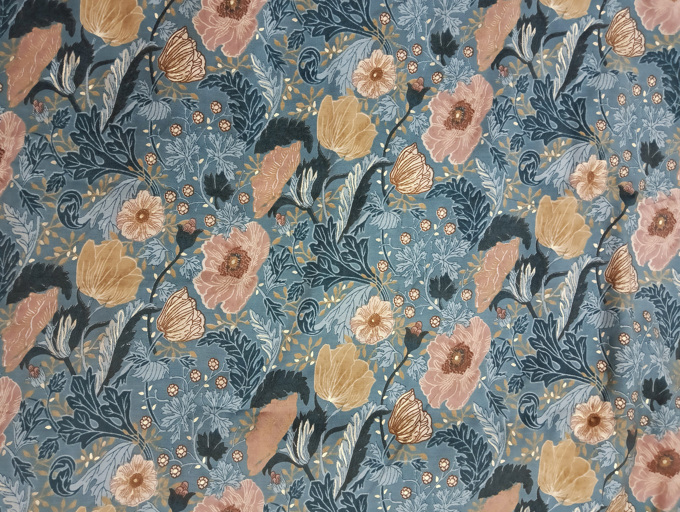 Multicolor Floral Printed Muslin Fabric (Wholsale)