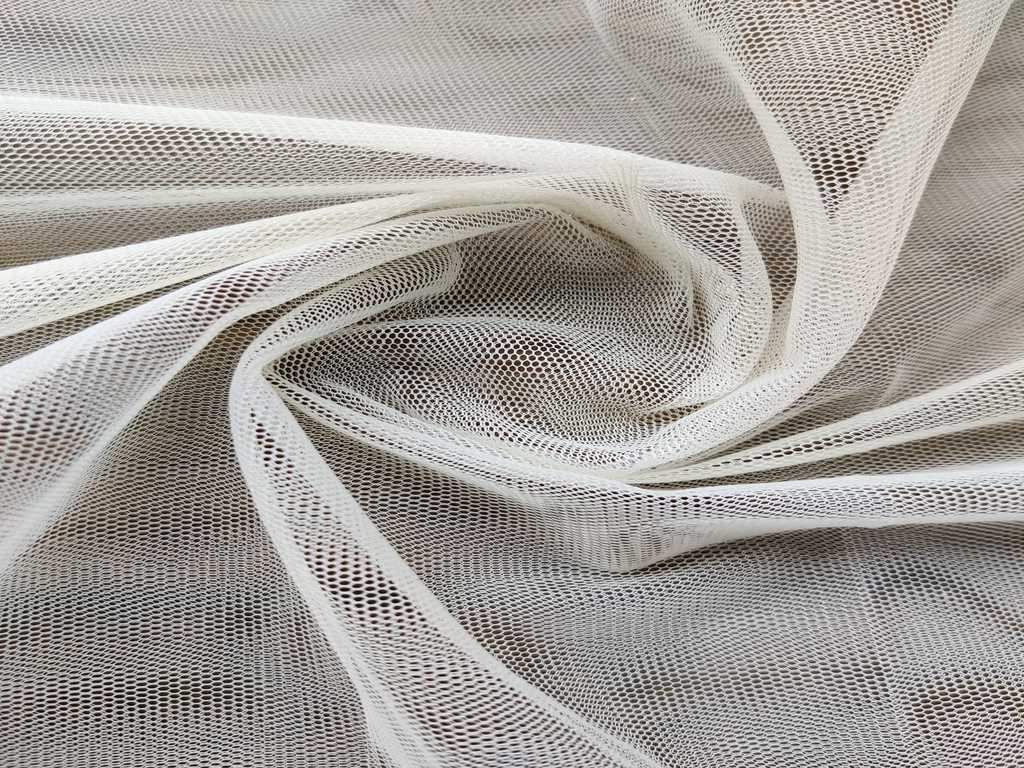 ऑफ व्हाइट सॉफ्ट नेट फैब्रिक