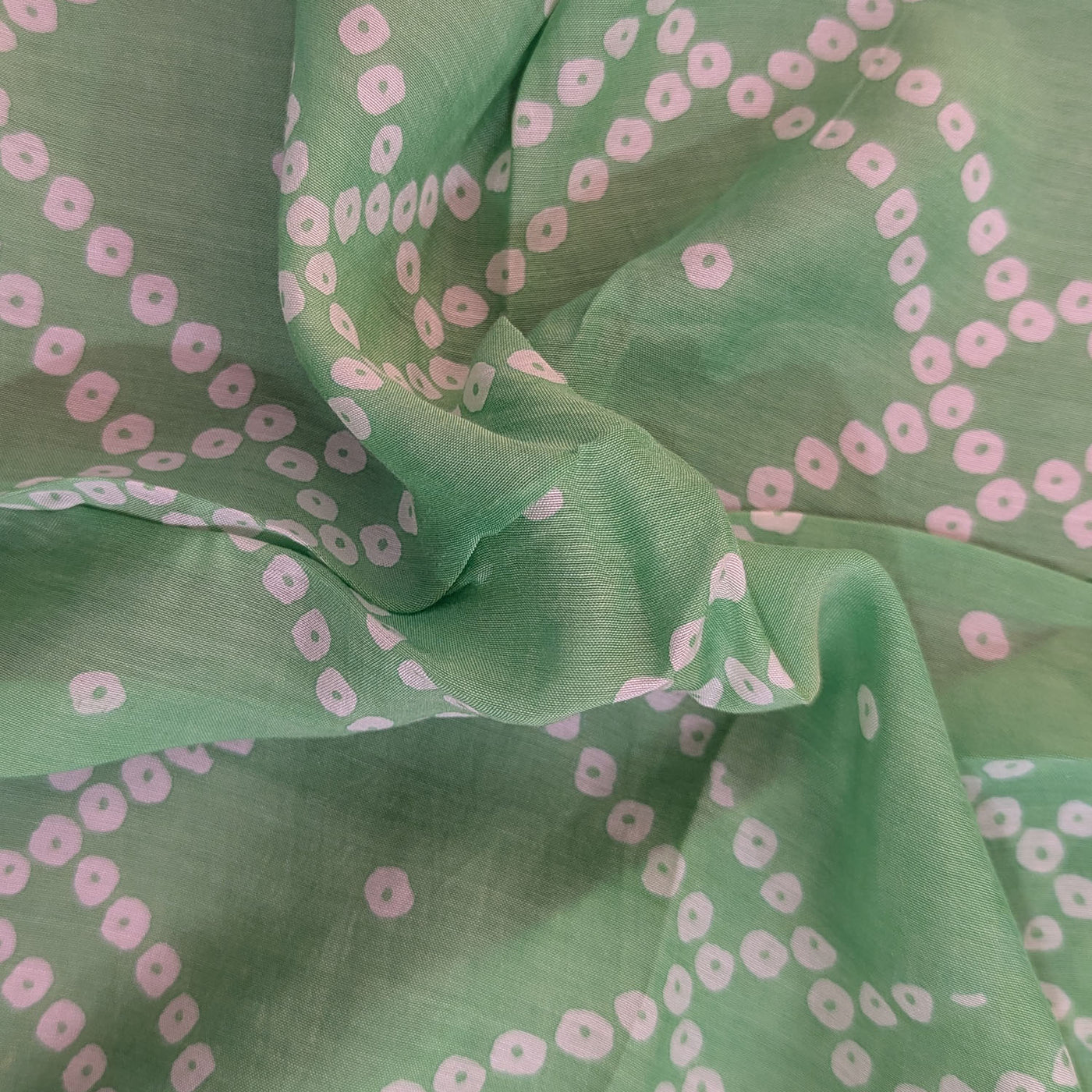 Precut of 2.5 Meters Of Green & White Geometric Printed Viscose Muslin Silk Fabric