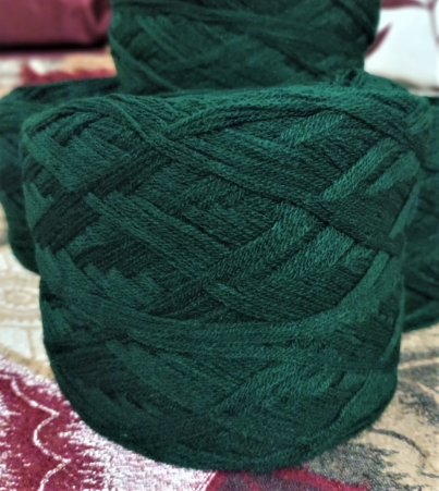 Dark Green Multi Threaded Wool Yarn