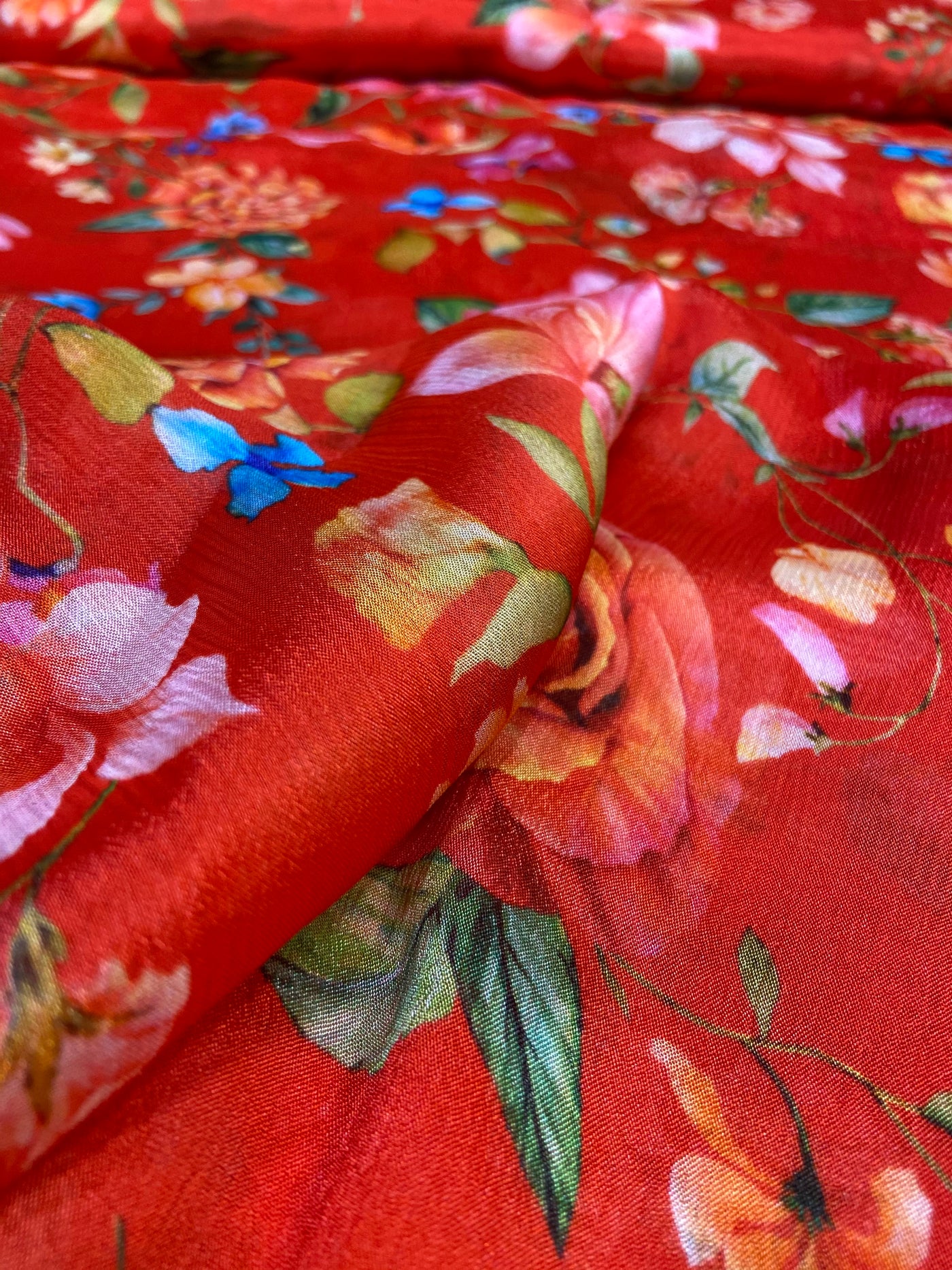 Red Floral Pure Viscose Chinnon Chiffon Fabric