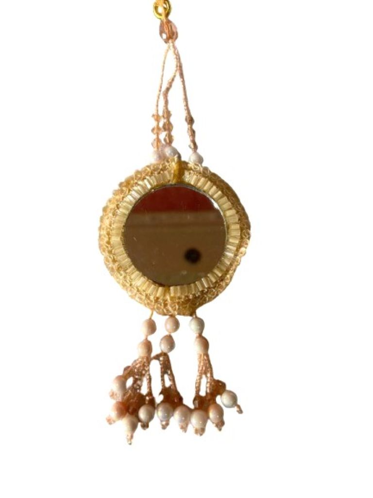 Pastel Peach Chid And Mirror latkan.