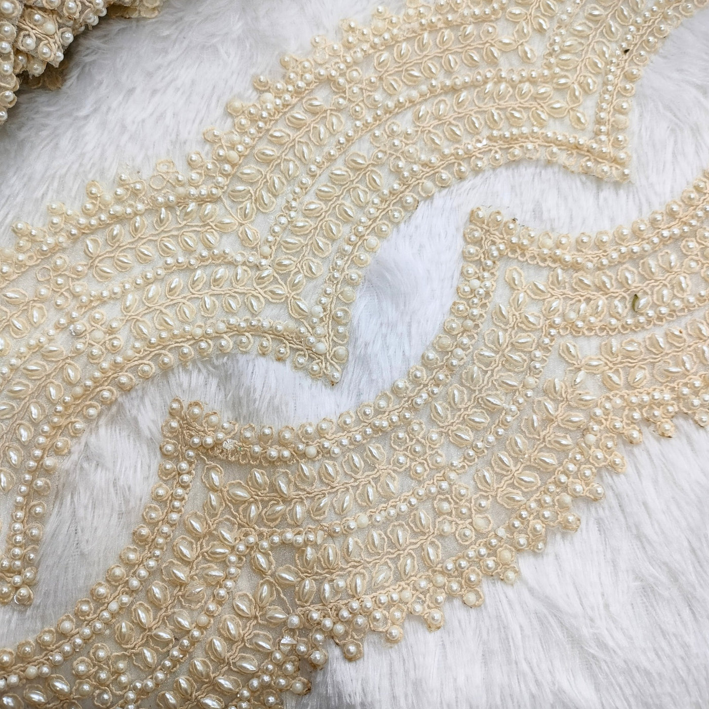 Off White Scalloped Mirror And Pearl Trim