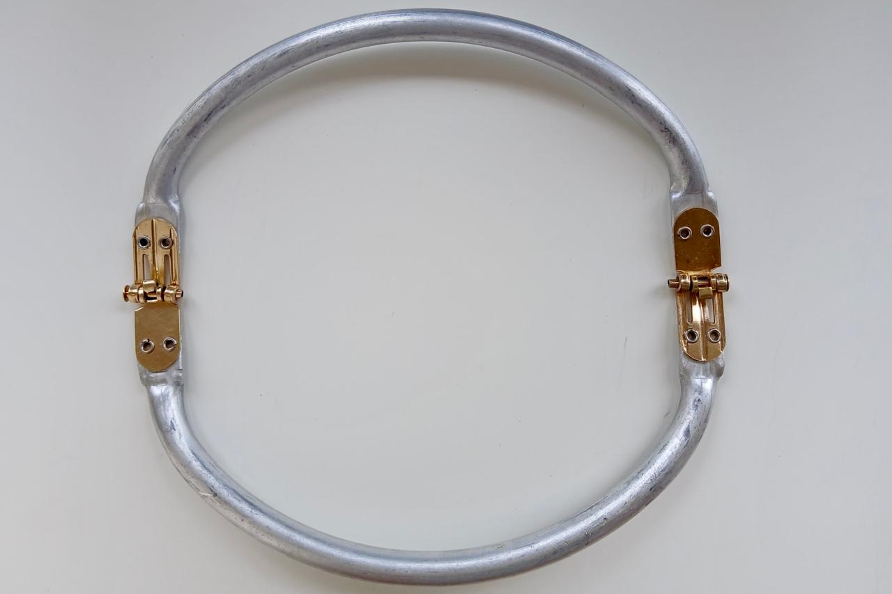 Silver Color Aluminum Tubular Clutch Bag Frame - Half Round