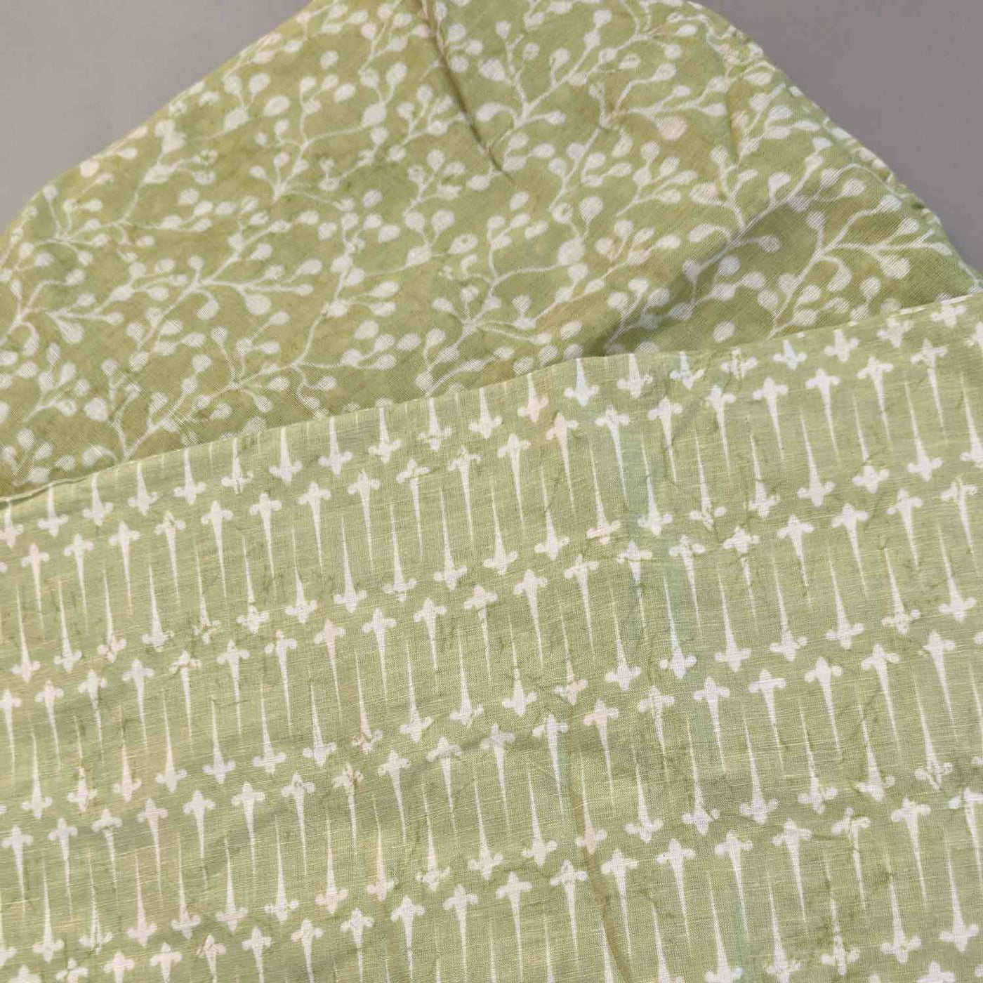 Green & White Floral / Motifs Cotton Fabric Combo