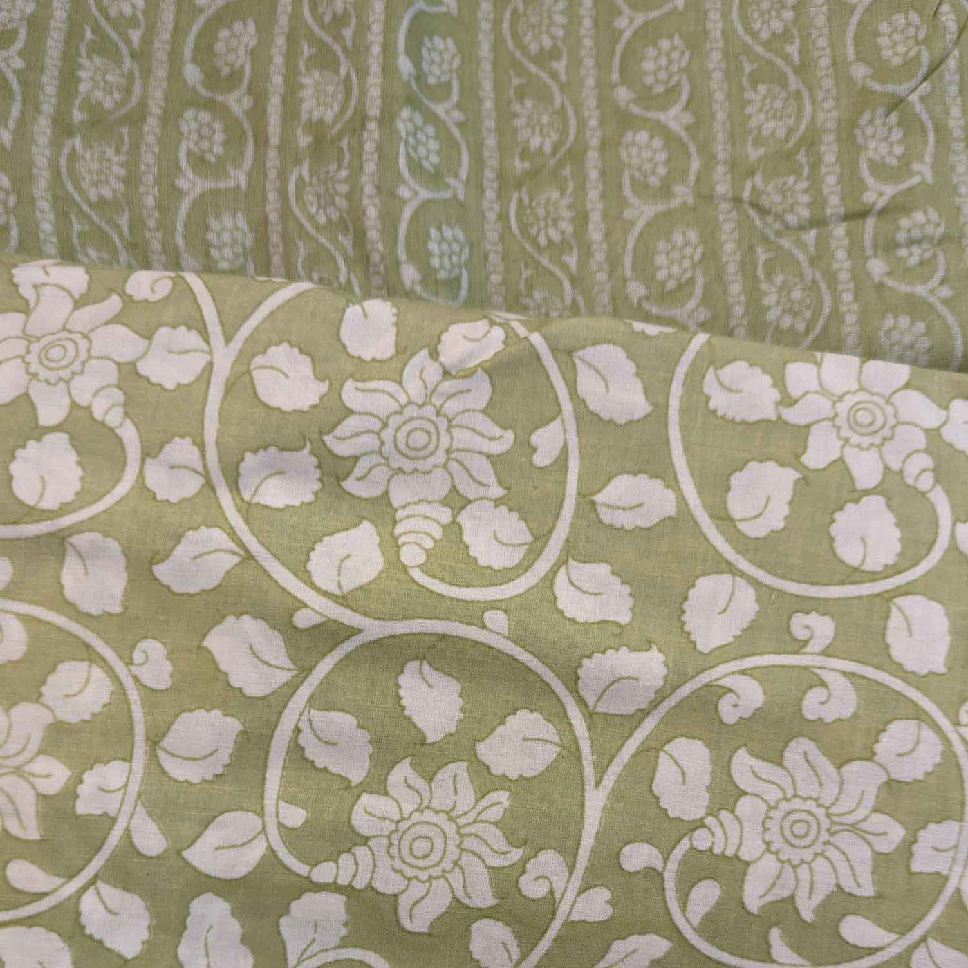 Green & White Floral / Traditional Cotton Fabric Combo