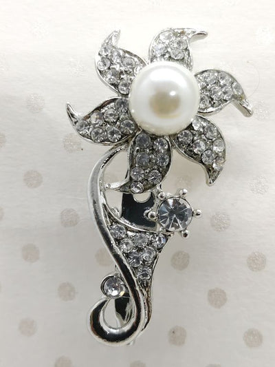 white-pearl-silver-flower-brooch