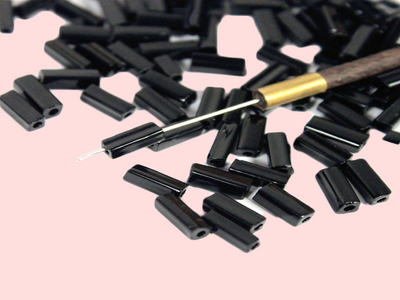 black-square-tube-ceramic-beads