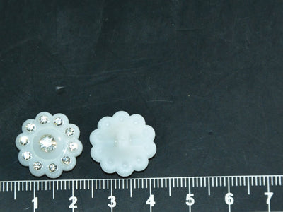 white-crystal-acrylic-button-stc280220-029