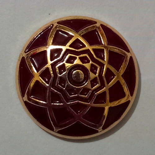 golden-red-traditional-design-metal-button