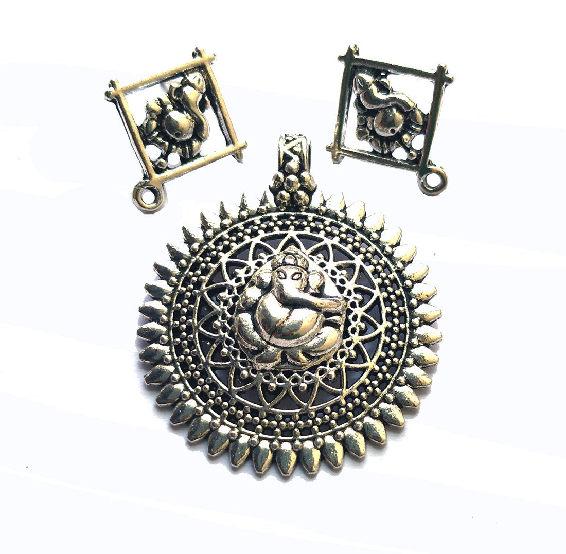 round-shaped-ganesha-pendant-set