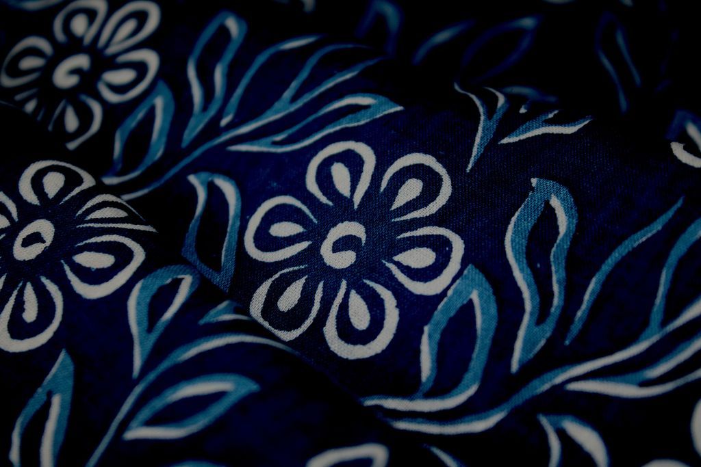 navy-blue-floral-printed-pure-cotton-fabric-2