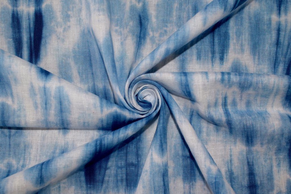 blue-white-abstract-tie-and-dye-printed-pure-cotton-fabric