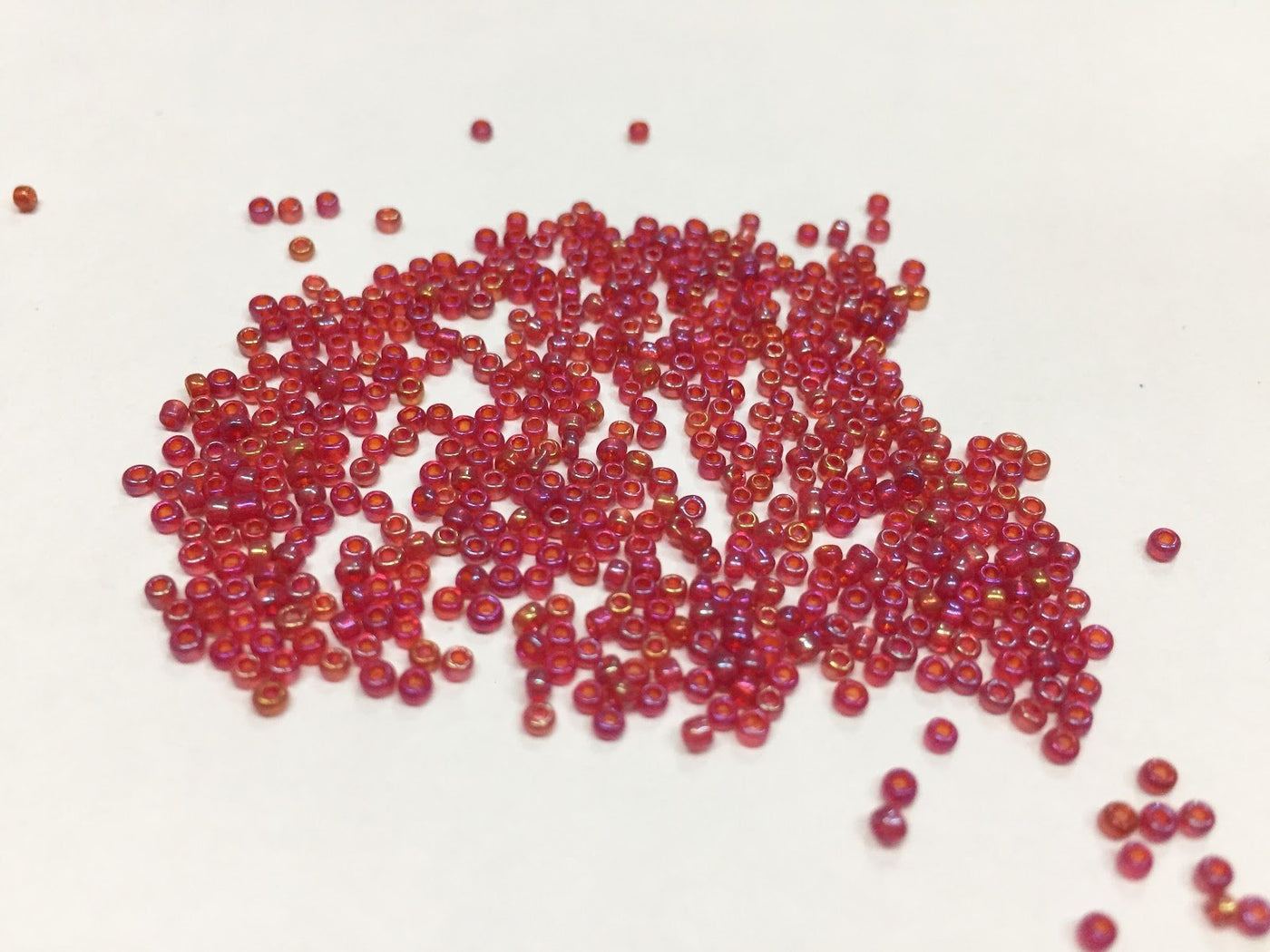 premium-red-lustre-round-rocaille-glass-beads-15-0