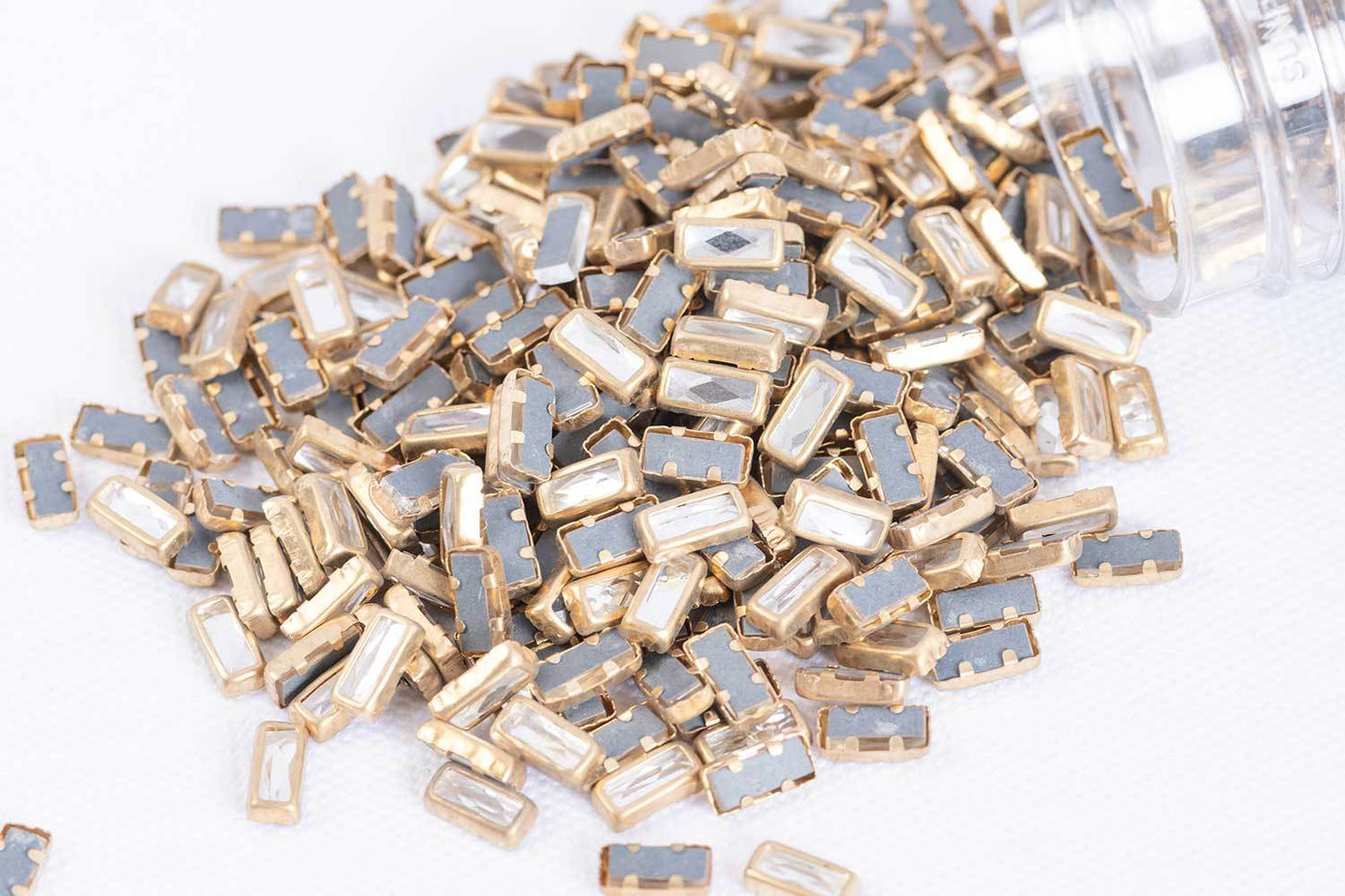 silver-color-rectangular-shape-gluefix-with-golden-frame