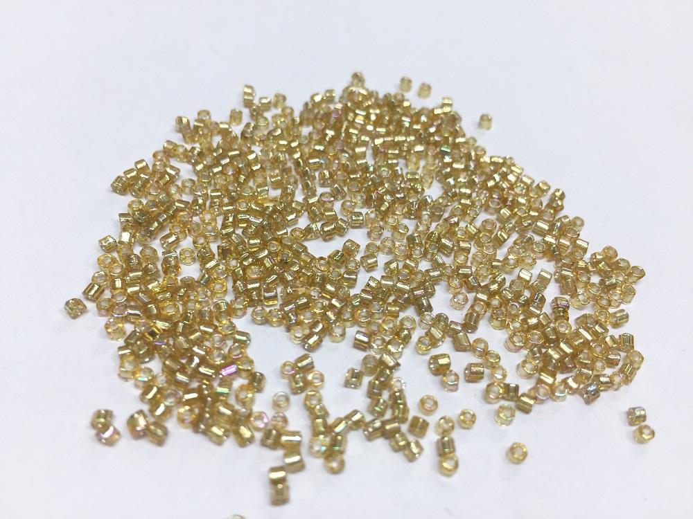 premium-golden-rainbow-silver-line-2-cut-glass-beads-15-0