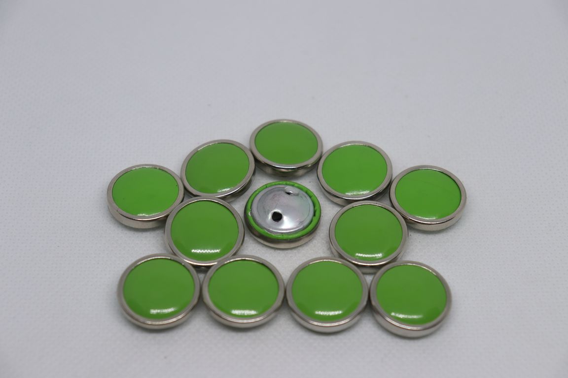 green-metal-ring-plain-design-coat-button