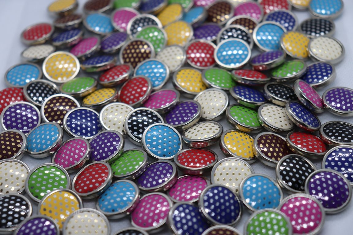 assorted-pack-metal-ring-polka-dot-design-coat-buttons